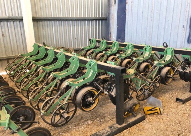 Excel SP 200 Seeding/Planting Equip