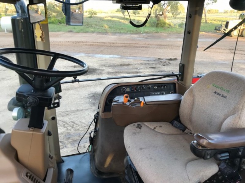 JOHN DEERE 7730 Tractor