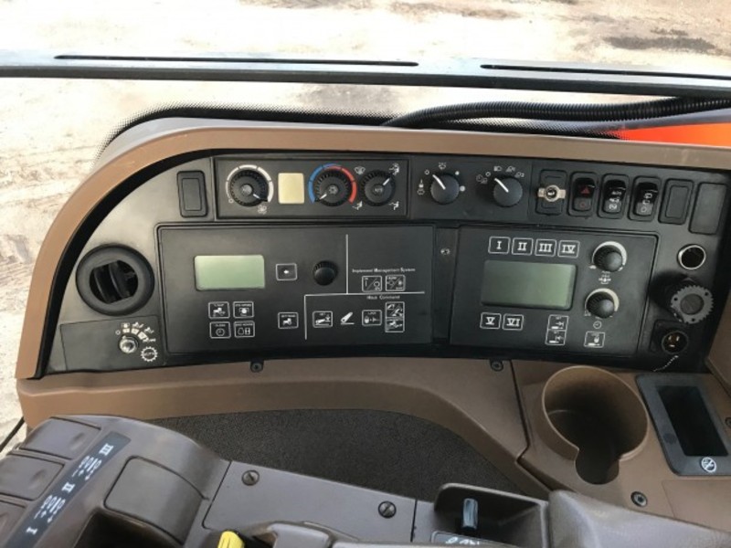 JOHN DEERE 7730 Tractor