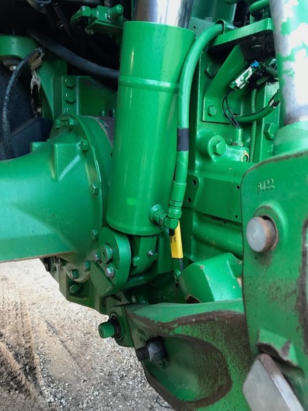 JOHN DEERE 7730 Tractor