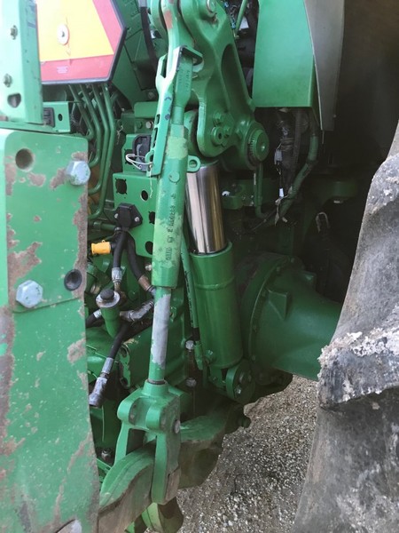 JOHN DEERE 7730 Tractor