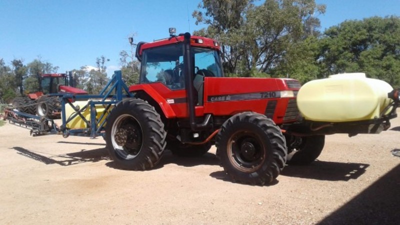 Case IH 7210 Tractor