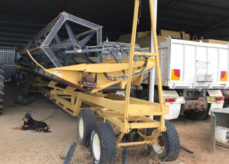 NEW HOLLAND TX68 Plus Harvester