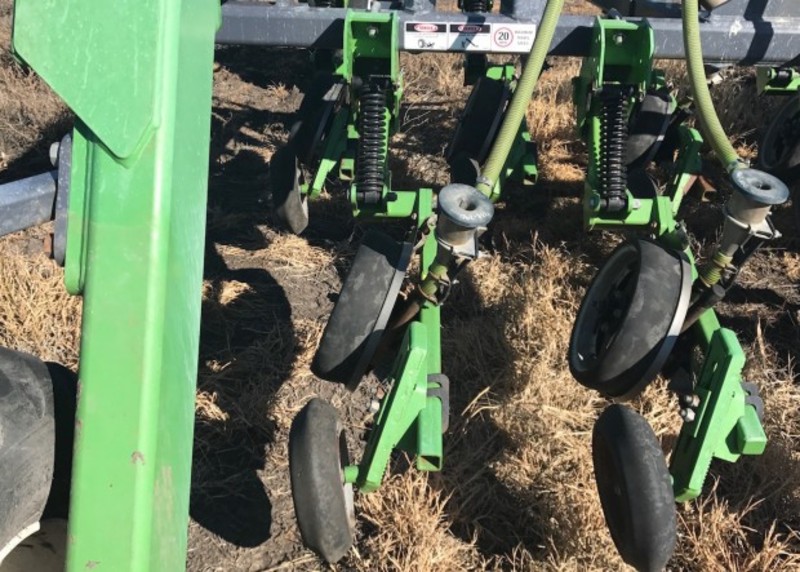 Boss Agriculture Para-Flex Single Disc Planters