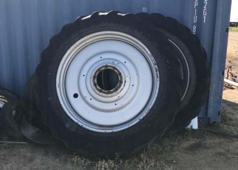 Case IH Magnum 335 Tractor