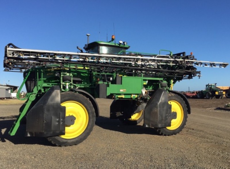 JOHN DEERE 4730 Sprayer