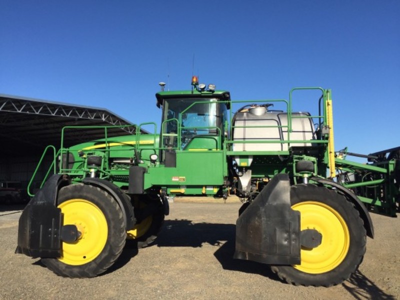 JOHN DEERE 4730 Sprayer