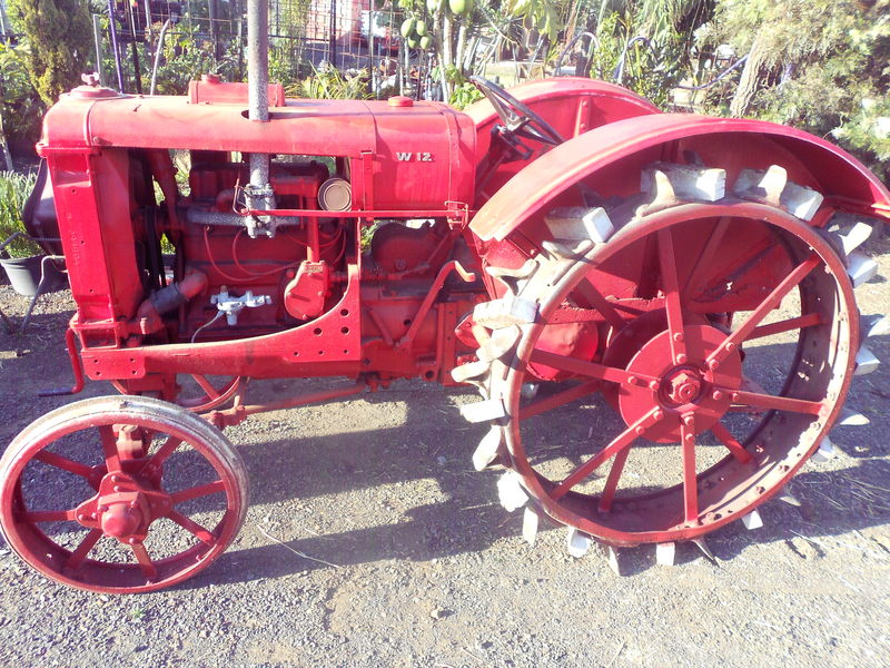 1930 McCORMICK-DEERING W12