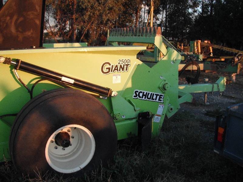 2009 SCHULTE 2500 GIANT