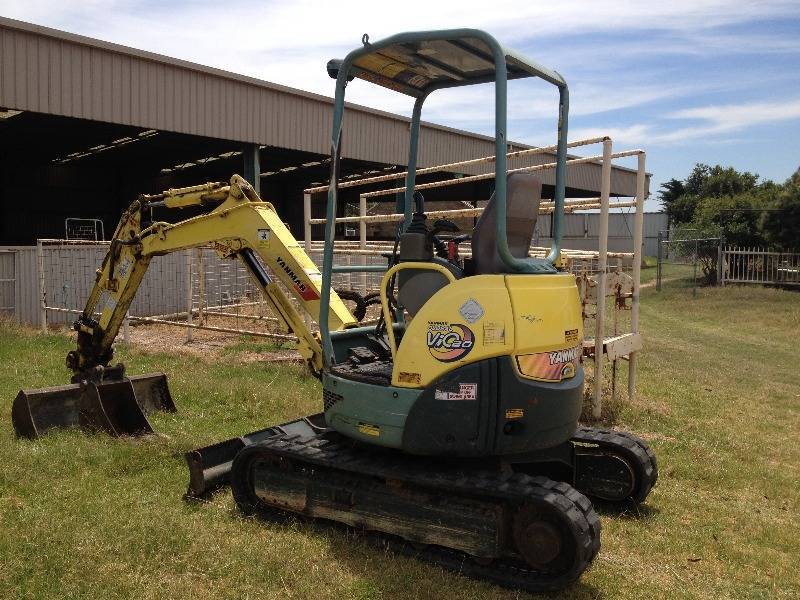 2004 YANMAR VIOZO-3
