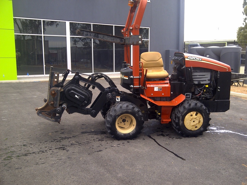 DITCH WITCH 420 SX VIBRATORY PLOUGH