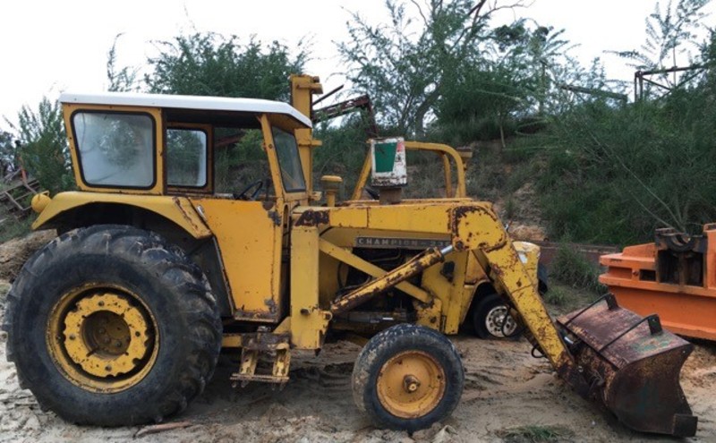 1970 CHAMBERLAIN CHAMPION