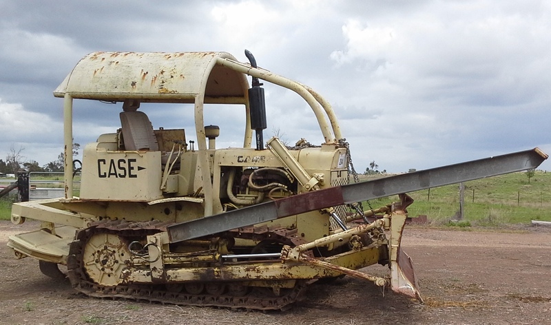 CASE 1000D DOZER