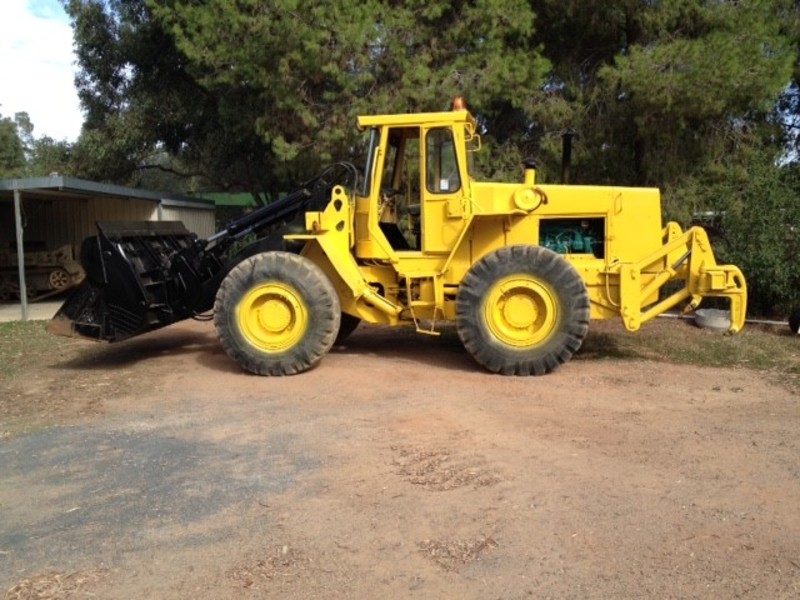 1998 VOLVO BM4400 FRONT END LOADER