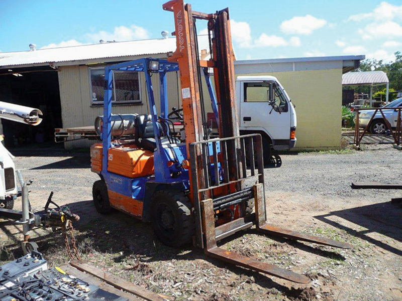 TOYOTA FORKLIFT FG25 RS001