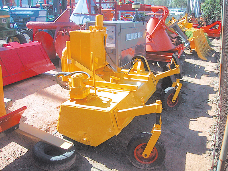 BROOM 6ft WIDE #2090