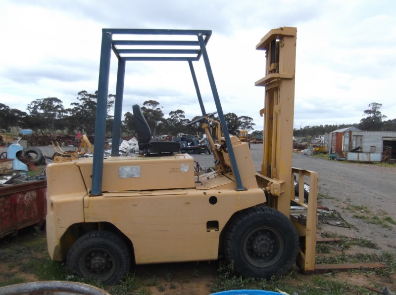 KOMATSU FG40 FORKLIFT 419-8