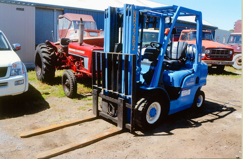 2006 NISSAN FORKLIFT NR2262