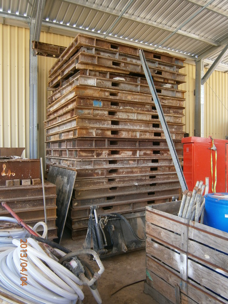 CONCRETE CASTING TABLES 387-3