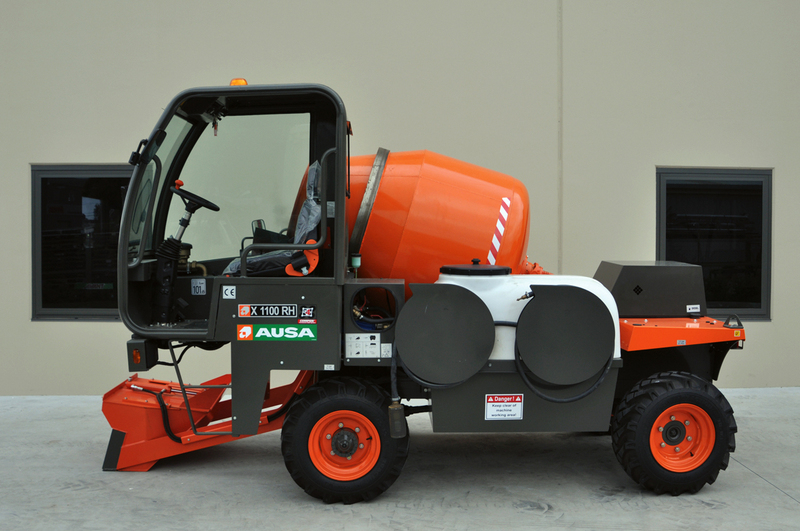 AUSA X1100RH SELF LOADING MIXER