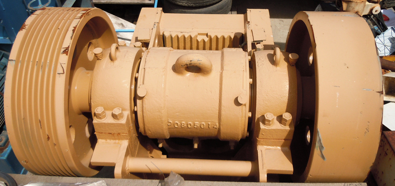 LARGE AMEC STONE JAW CRUSHER 670-17