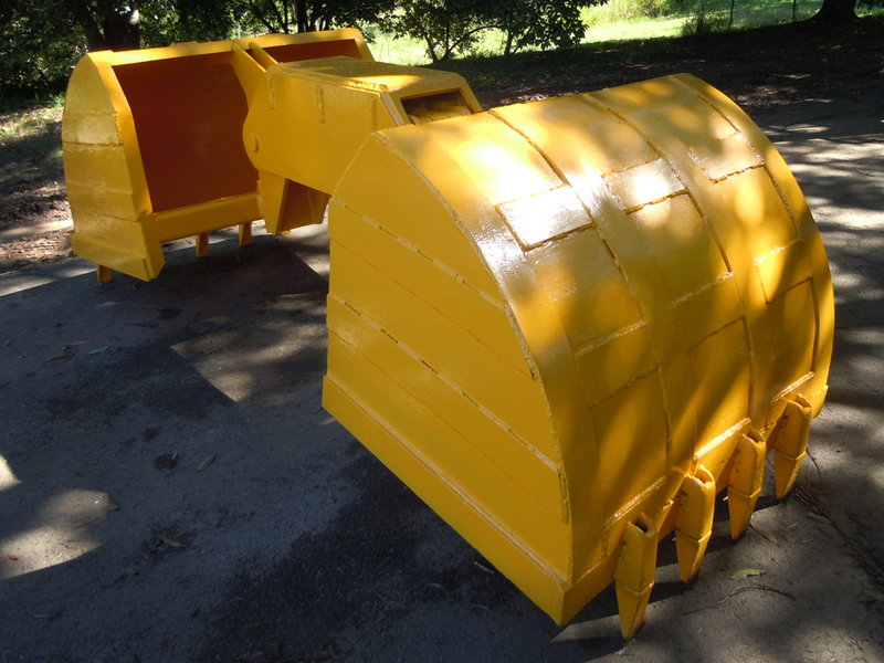 HYDRAULIC GRAB BUCKET 670-7