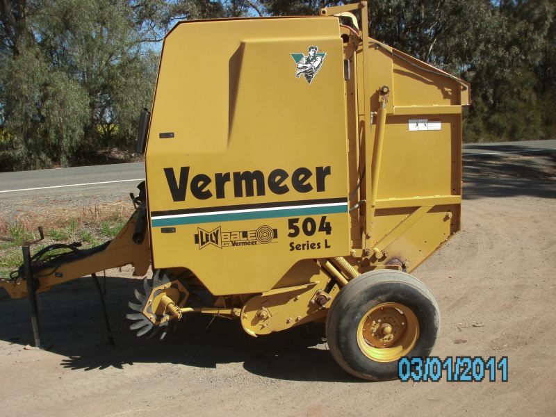 Vermeer 504L Round baler 08