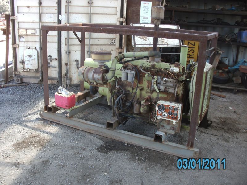Ford 2704e 6 cyl motor 018