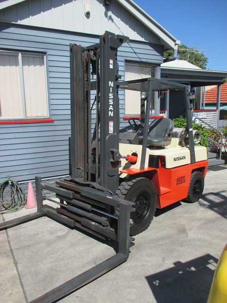 1996 NISSAN 3.5 TON #1023 