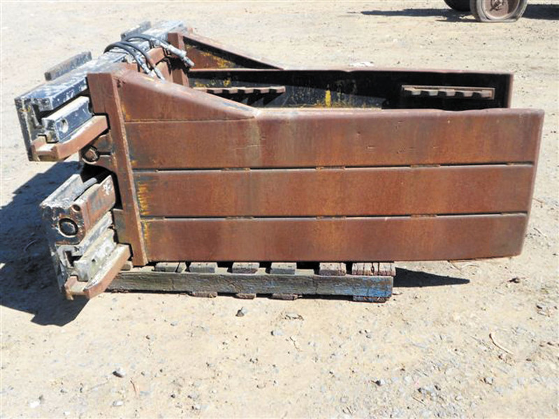 FORKLIFT HYDRAULIC BALE GRABS