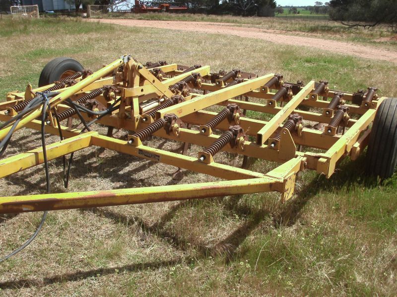 25 TYNE CHAMBERLAIN SCARIFIER HYD RAM 25