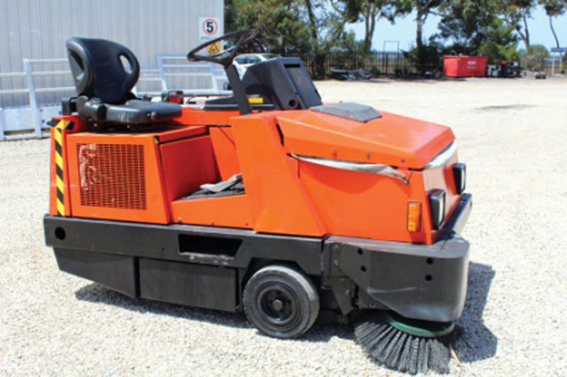 1993 HAKO JONAS 1700D DRY SWEEPER 022