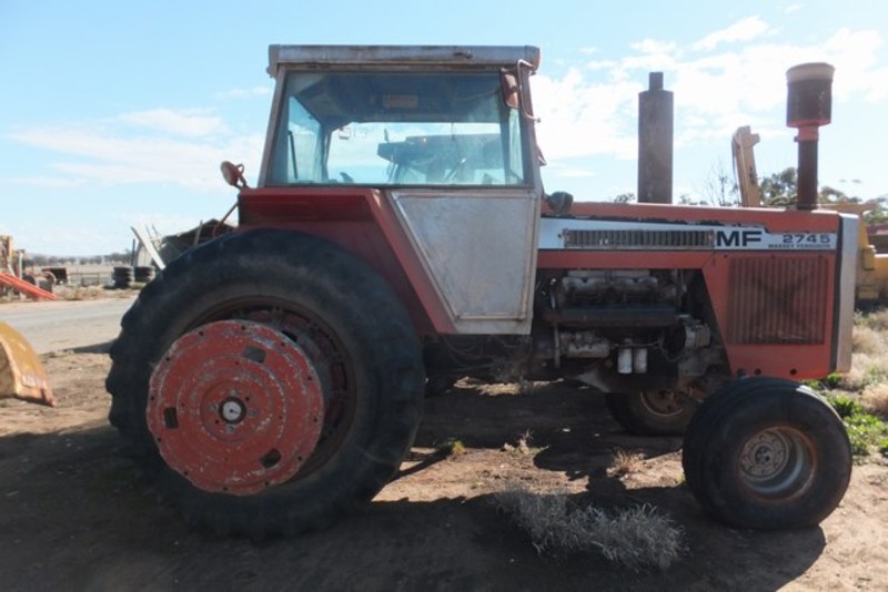 MASSEY FERGUSON 2745 07
