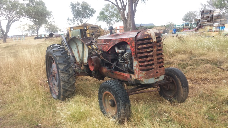 MASSEY HARRIS TRACTOR