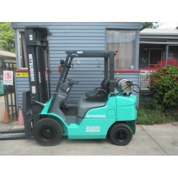 2008 Mitsubishi FG25ZN forklift #1170