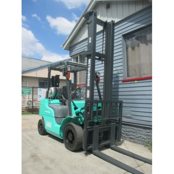 2008 Mitsubishi FG25N 2.5 TON FORKLIFT #1171