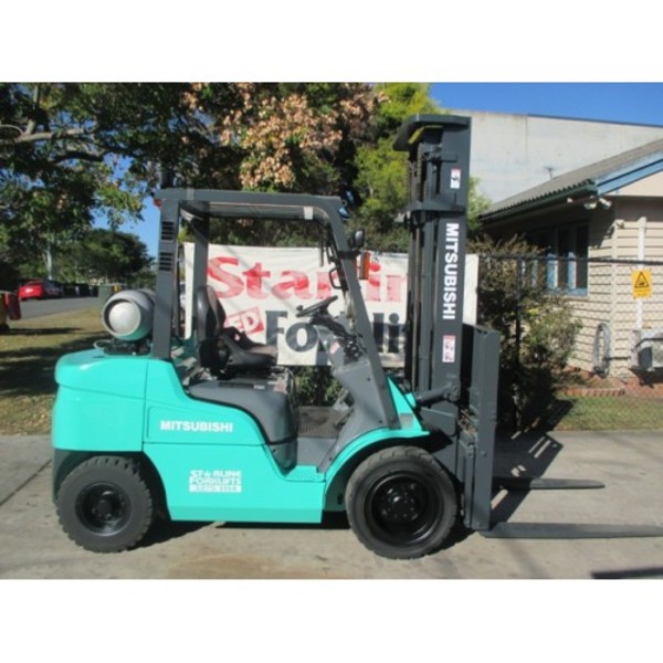 2005 MITSUBISHI FGE30 FORKLIFT 1169