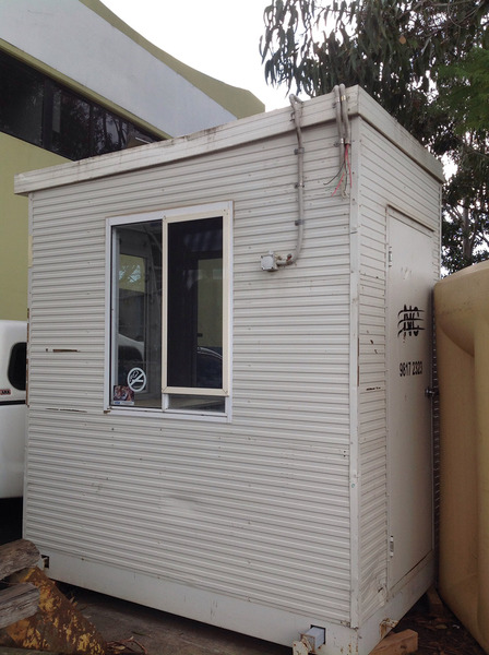 SMALL SITE SHED/OFFICES 003