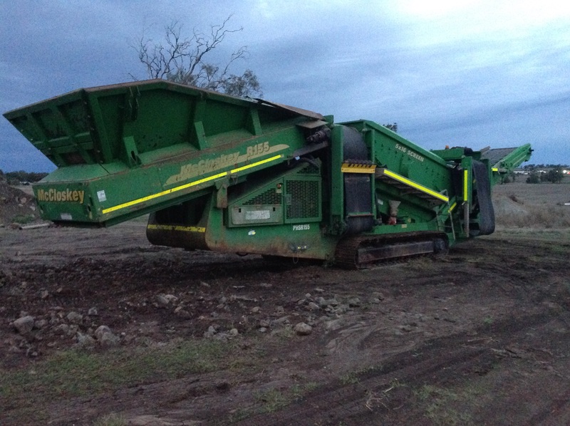 2011 R155 MCCLOSKEY RECLAIMER SCREEN 1949