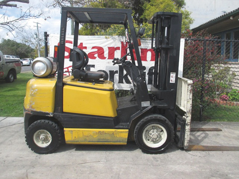2002 YALE GLP25RH #1215