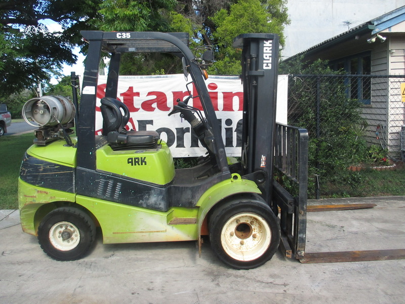 2010 CLARK 3.5 TON C35L #1242