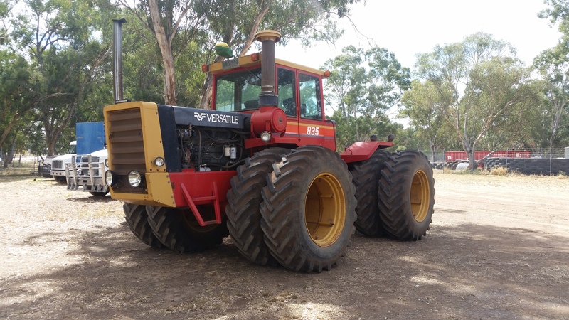 1984 VERSATILE 835 TRACTOR #037760
