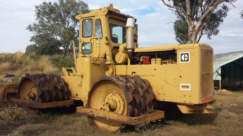 CAT 825B COMPACTOR 5322