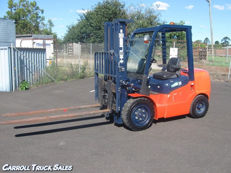 2011 HELI 3.5 T DIESEL FORKLIFT 0385
