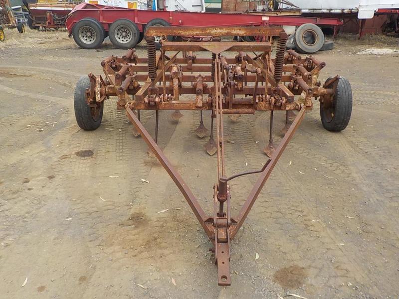 19 TYNE SCARIFIER JJ00093