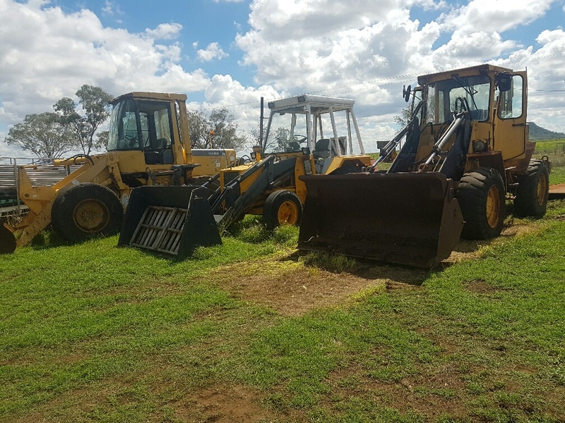 WHEEL LOADERS #03054