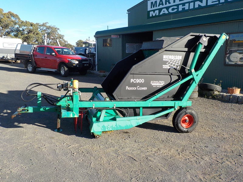 Nicholson Paddock Cleaner