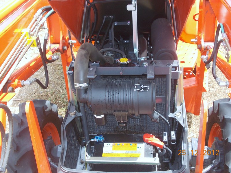 2011 KUBOTA L3400D TRACTOR