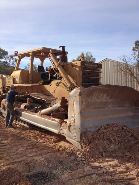 KOMATSU D355A DOZER