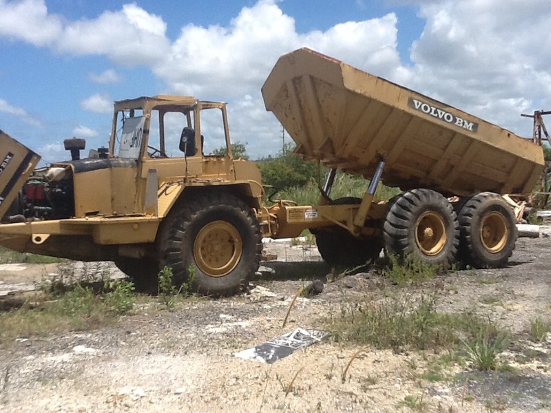 1979 VOLVO 861 DUMP TRUCK 